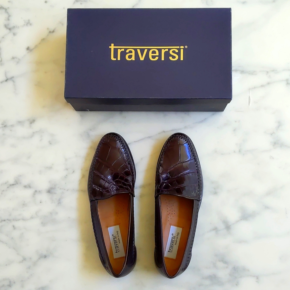 Traversi Handcrafted in Italy Men's Genuine Alligator Dress Shoes.